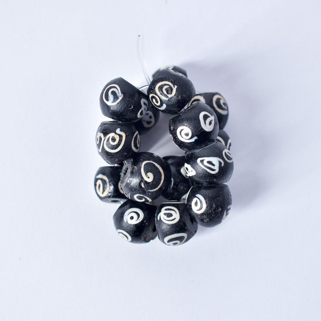 16 Zen Venetian Trade Beads