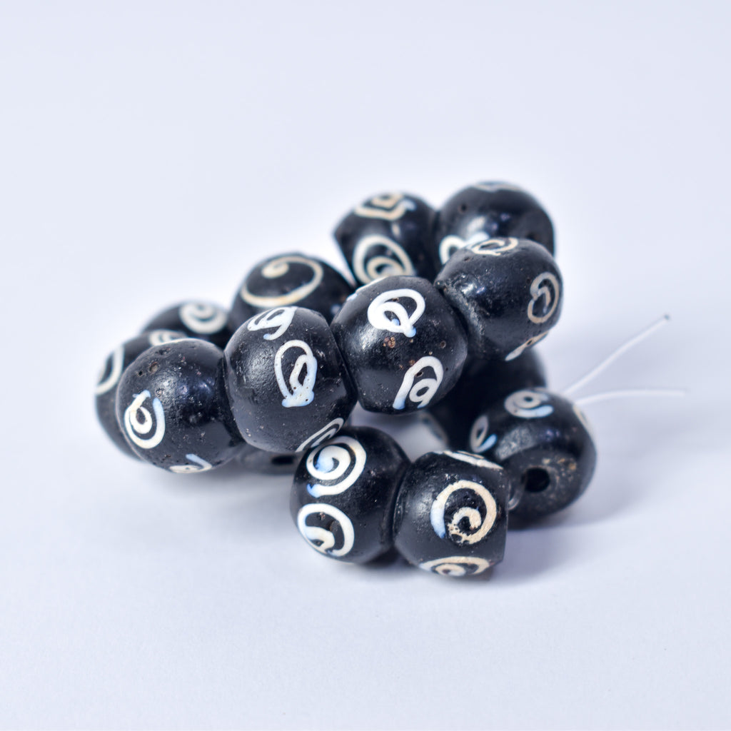 16 Zen Venetian Trade Beads
