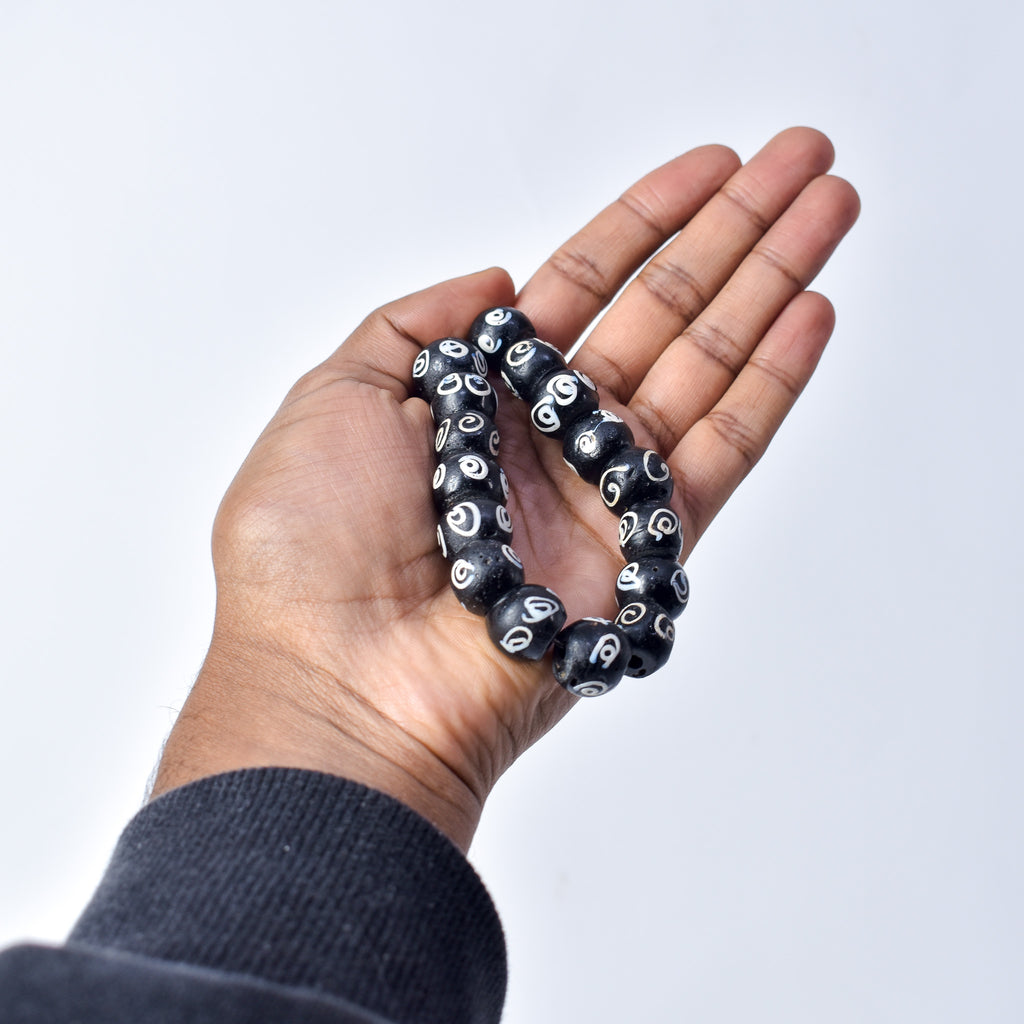 16 Zen Venetian Trade Beads