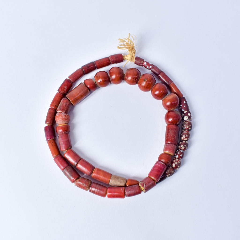 Cornaline d'Aleppo Prize Strand Venetian Trade Beads 30 inch