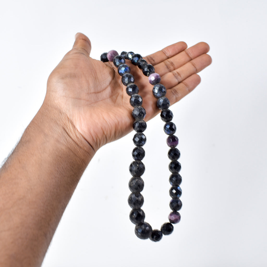 Iridescent Faceted Graduated Bohemian Black Trade Beads