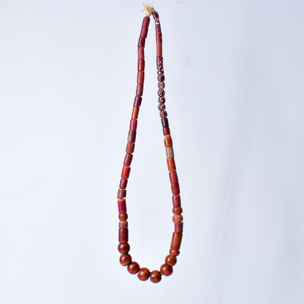 Cornaline d'Aleppo Prize Strand Venetian Trade Beads 30 inch