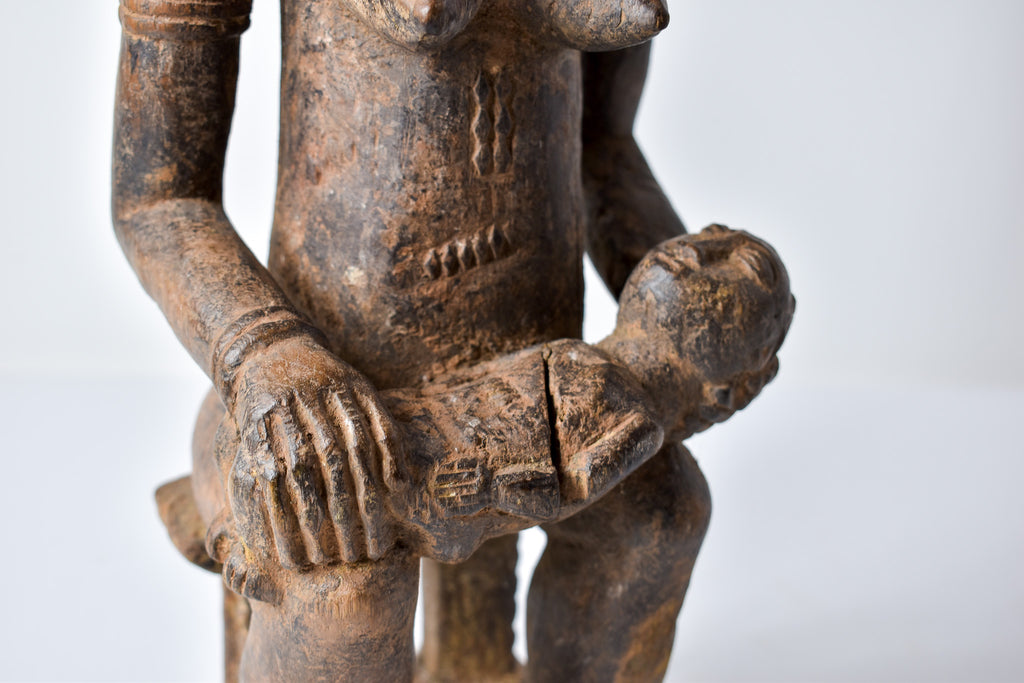 Baule Maternity Wood Figure