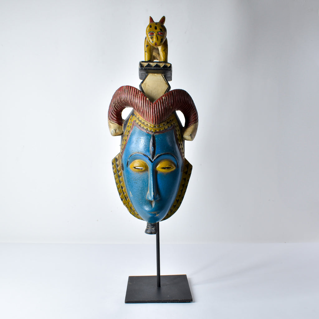 Guro Figural Portrait Mask with Leopard Côte d'Ivoire