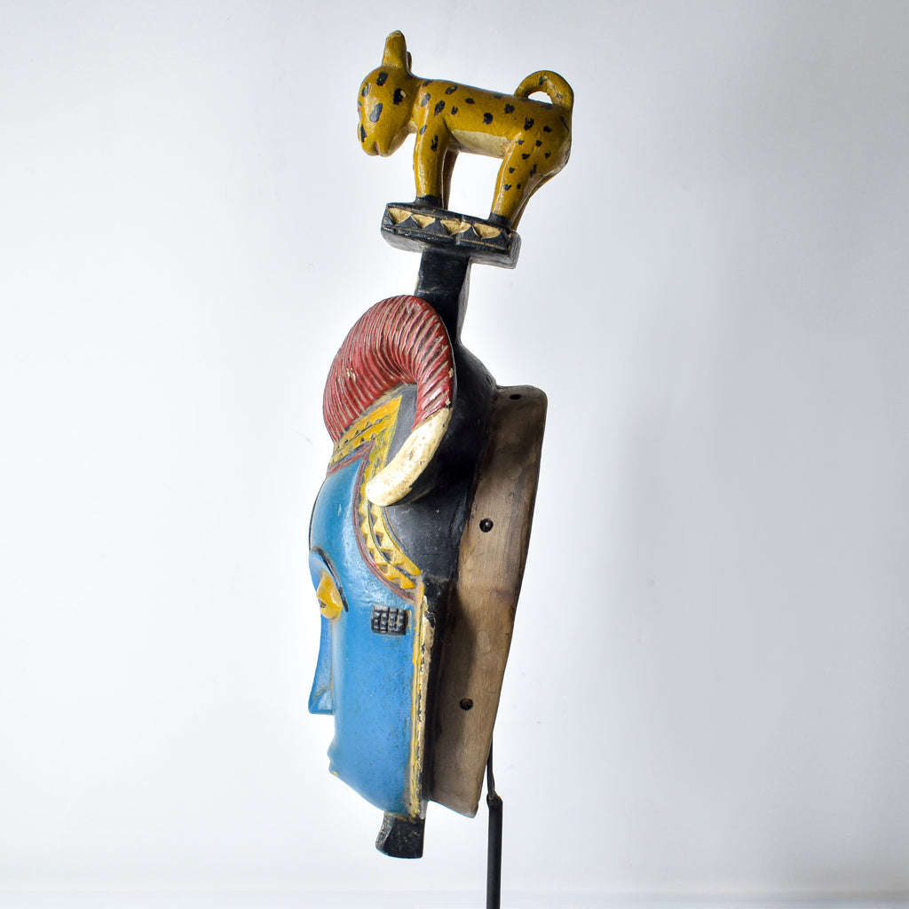 Guro Figural Portrait Mask with Leopard Côte d'Ivoire