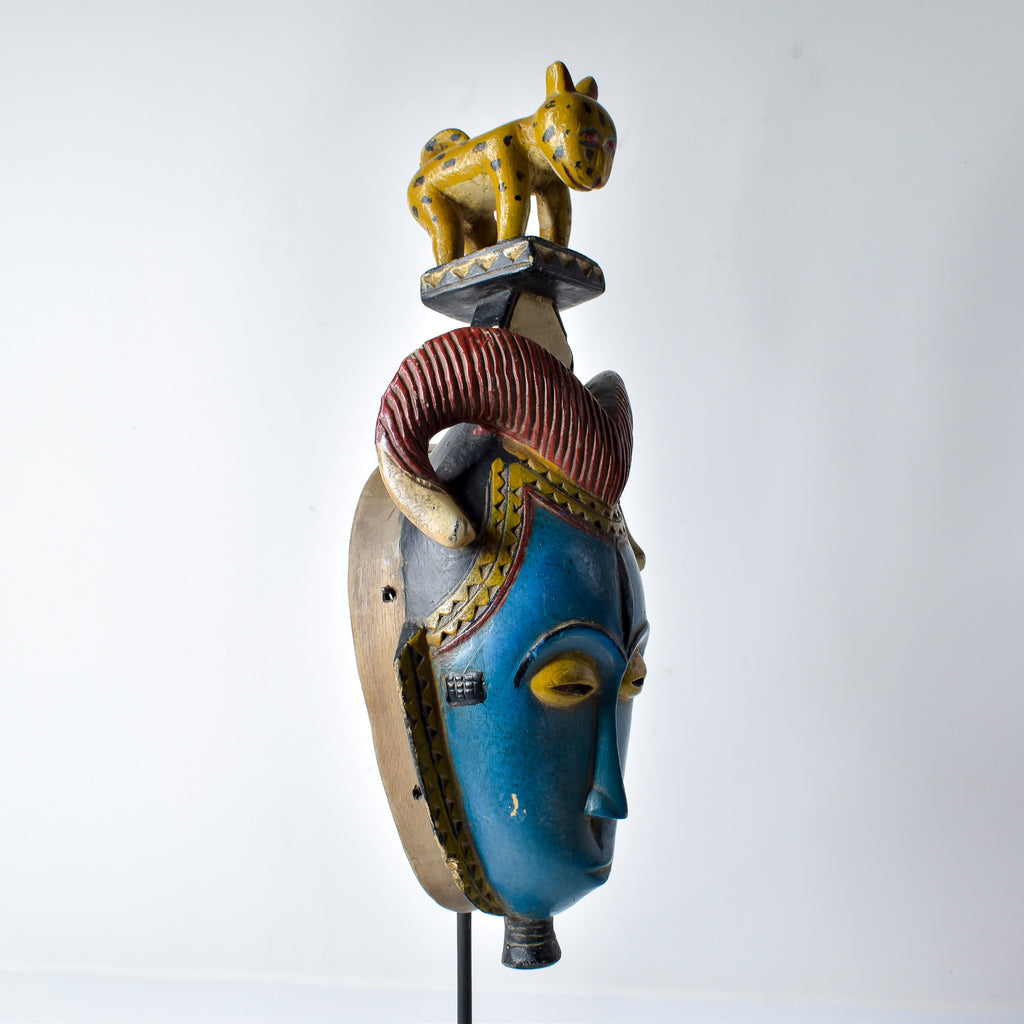 Guro Figural Portrait Mask with Leopard Côte d'Ivoire