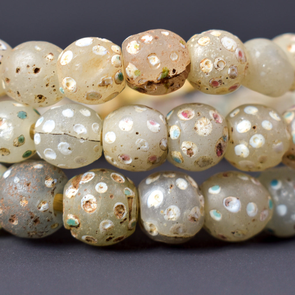 Venetian Skunk White Clear Trade Beads