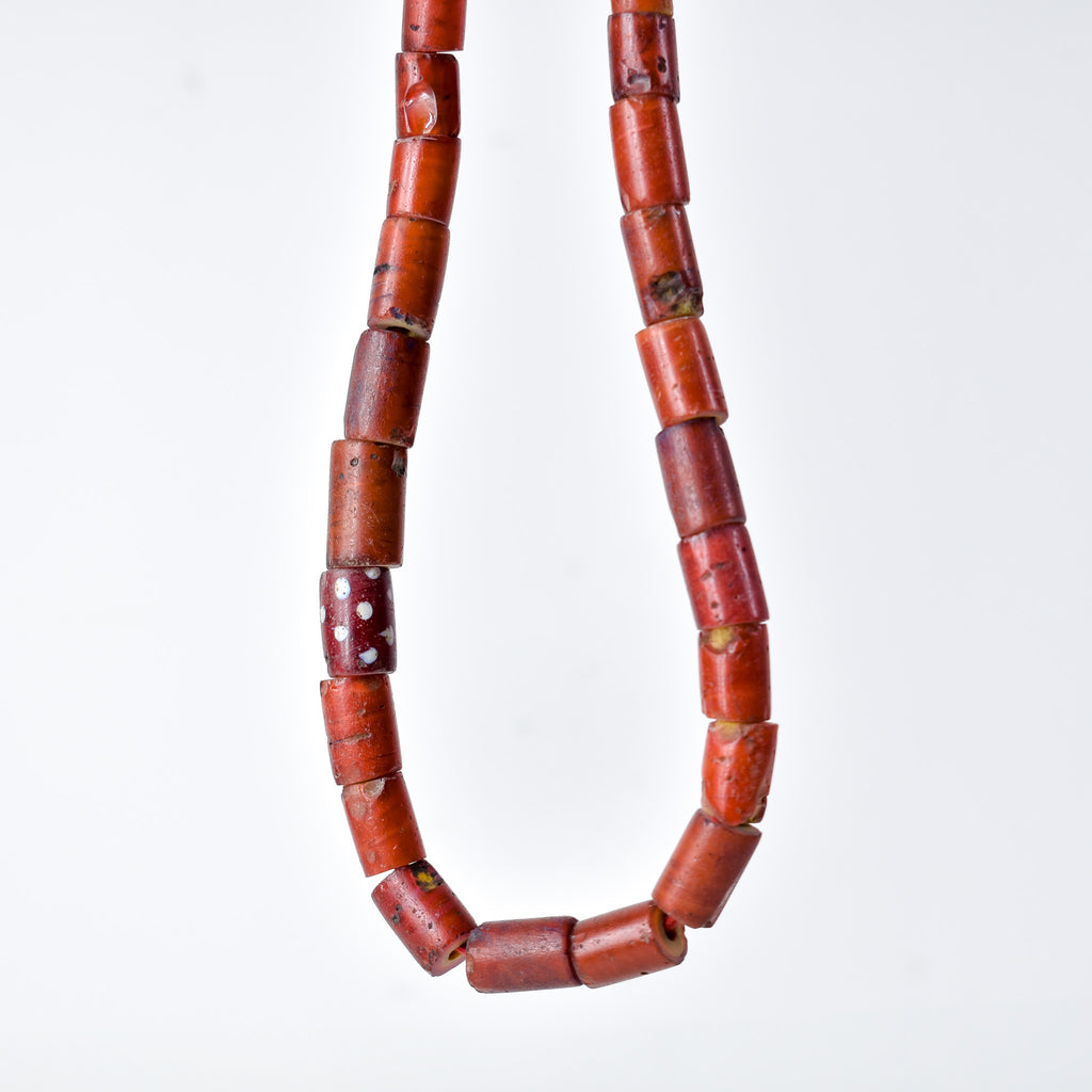 Cornaline d'Aleppo Rare Skunks Venetian Trade Beads