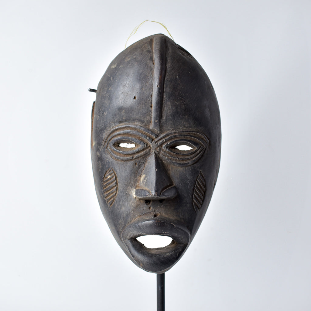 Dan Deangle Mask Liberia