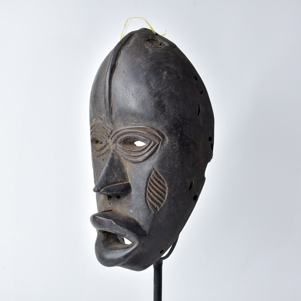 Dan Deangle Mask Liberia