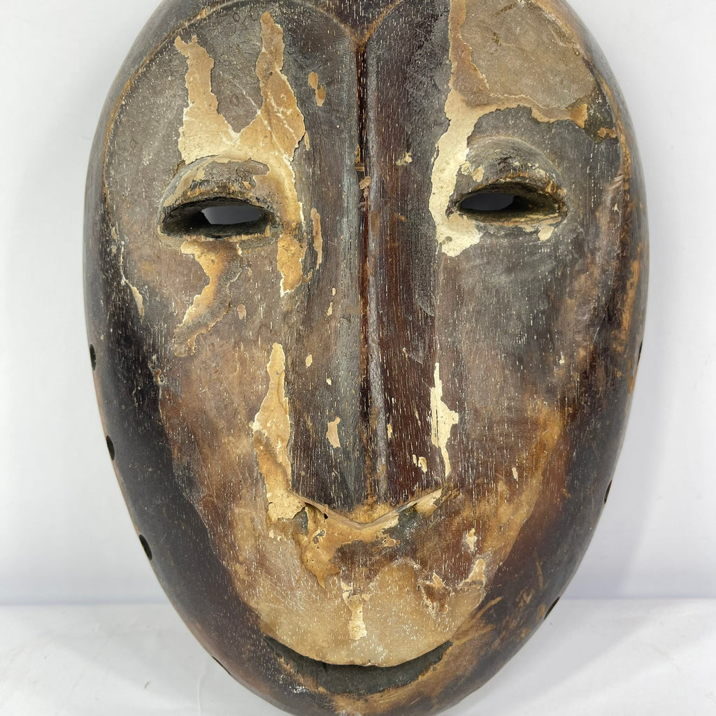 Lega – Africa Direct