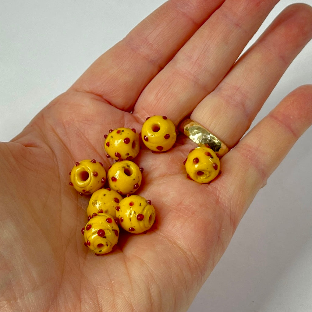 8 Rare Yellow Raised Dot Skunk Venetian Trade Beads