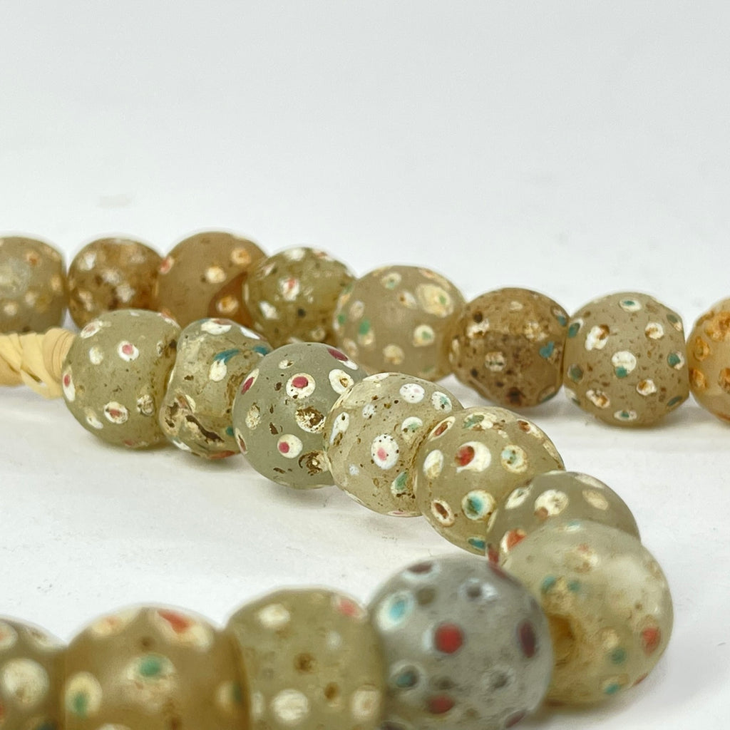 Venetian Skunk White Clear Trade Beads