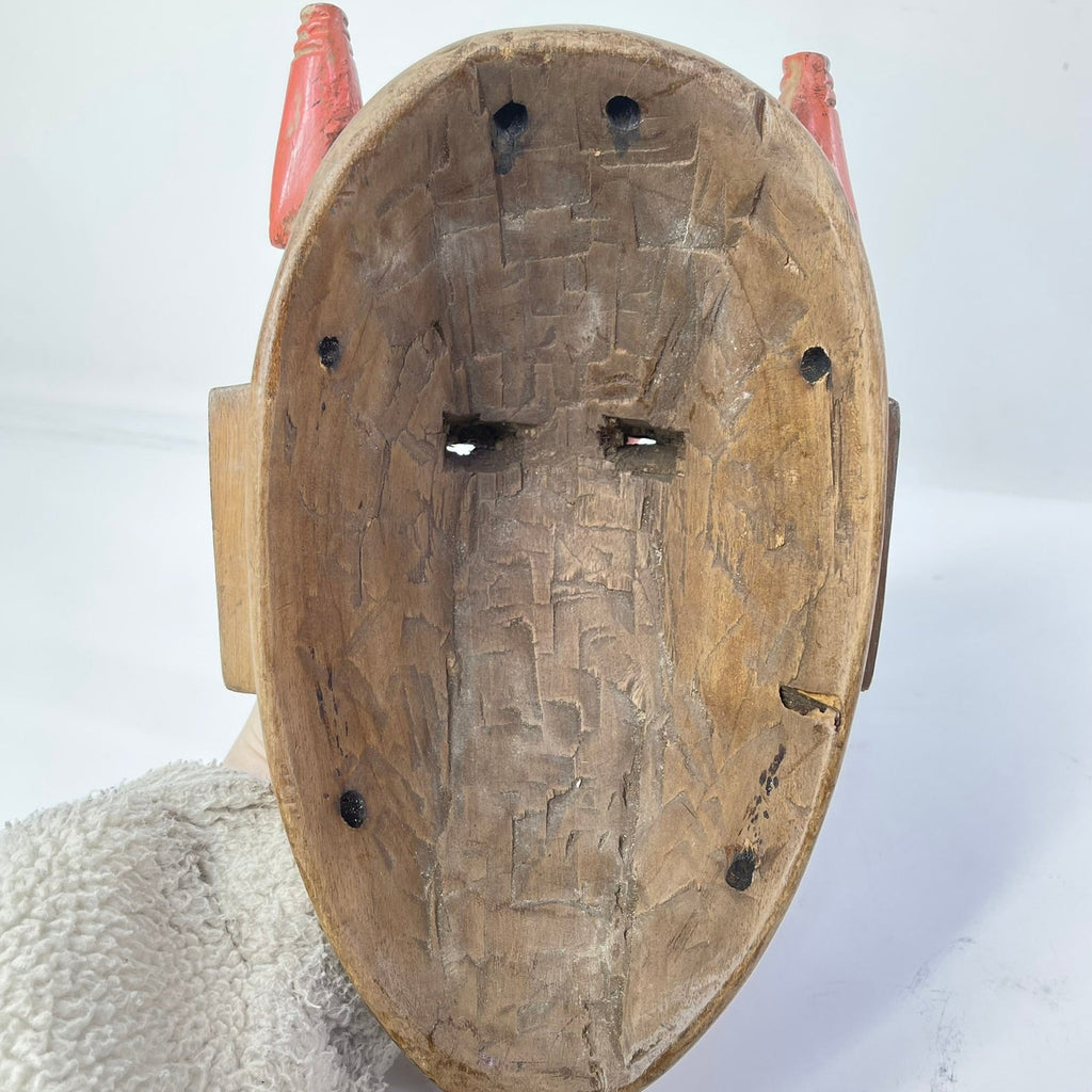 Guro House Mask with Bird Nose Côte d'Ivoire